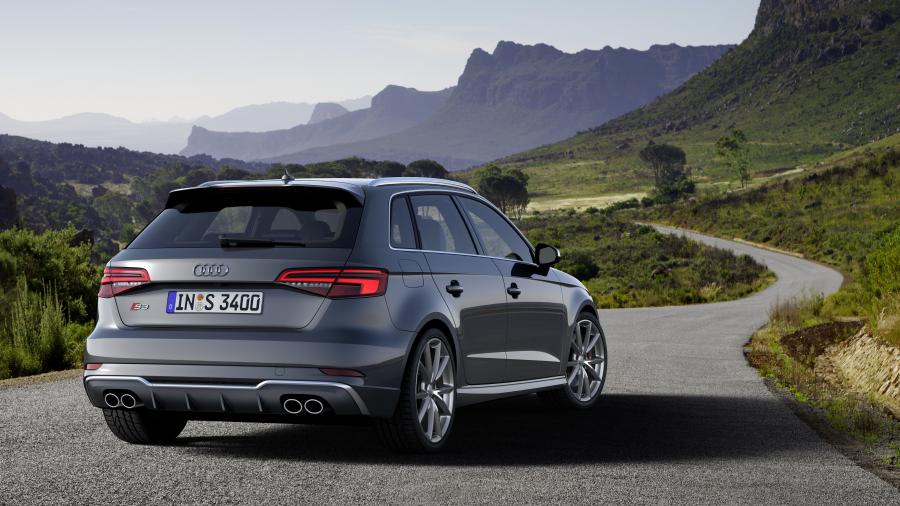  Audi S3 Sportback (8V) 2016 года  (WW) (фото 5 из 17)